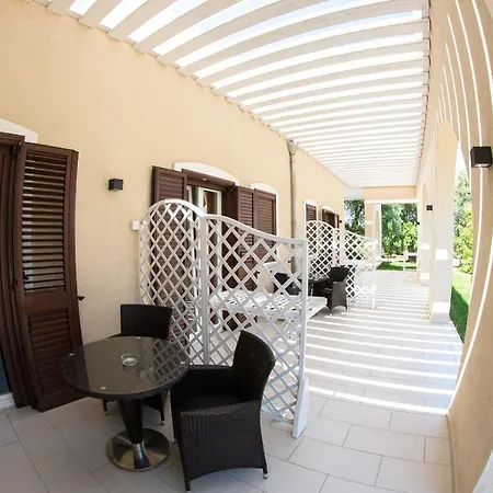 Isola Farm stay